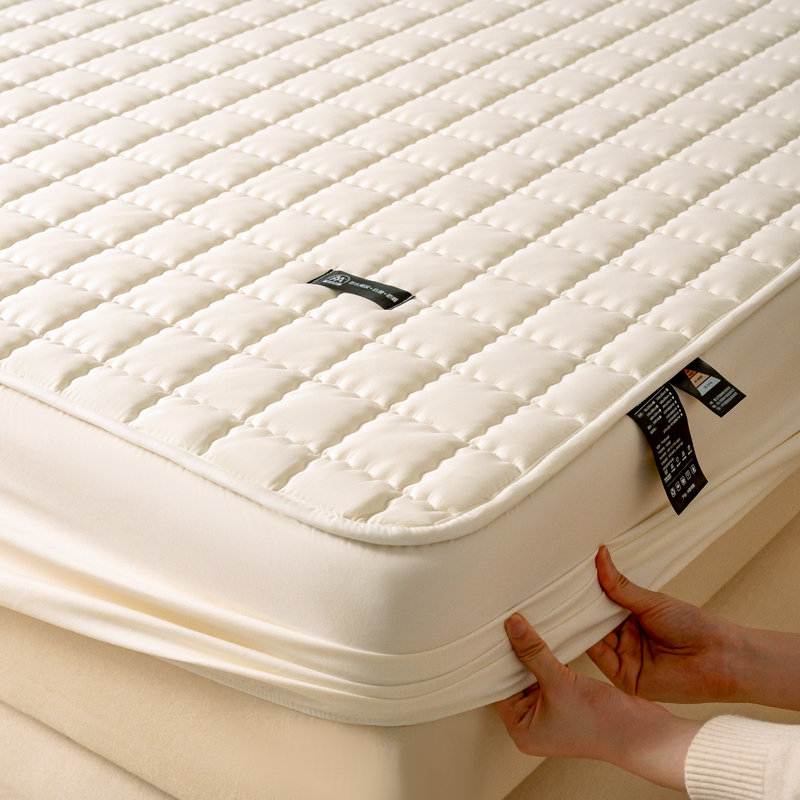 Wodoodporny, wysokiej jakości  – Waterproof Mattress Protector Breathable recenzja i cena